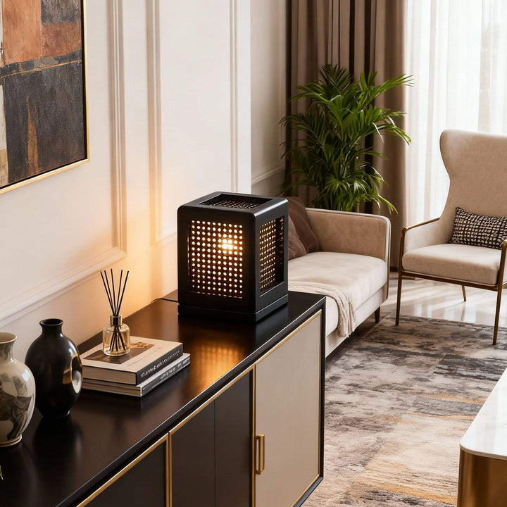 Belino Table Lamp – Retro Cube Solid Wood Ambient Lamp