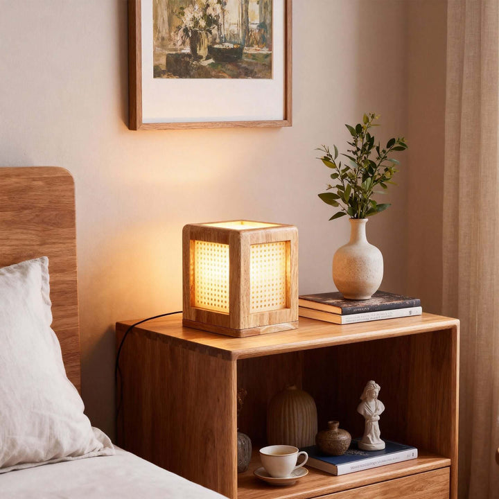 Belino Table Lamp – Retro Cube Solid Wood Ambient Lamp