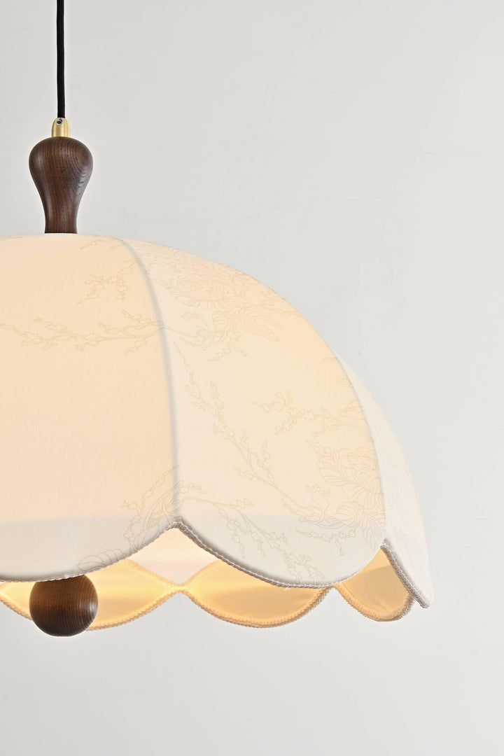 Bloom Pendant Light– Vintage Petal Design with Gold Accents | Vinlighting | Vinlighting
