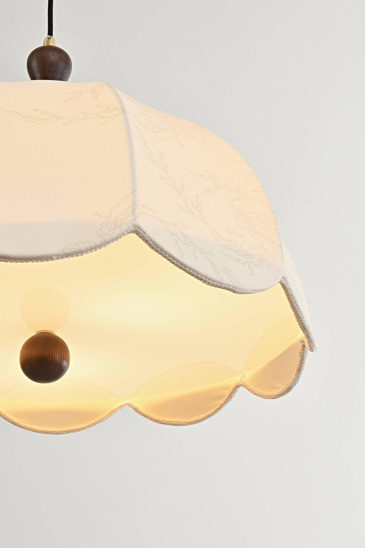 Bloom Pendant Light– Vintage Petal Design with Gold Accents | Vinlighting | Vinlighting
