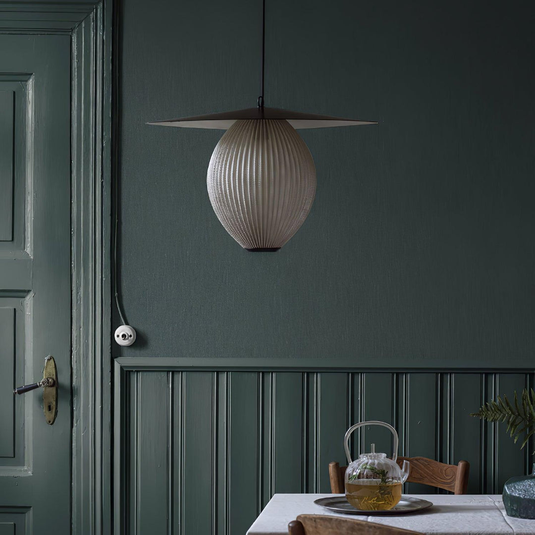 Boris Pendant Light - Modern Kitchen Island Lantern | Vinlighting | Vinlighting