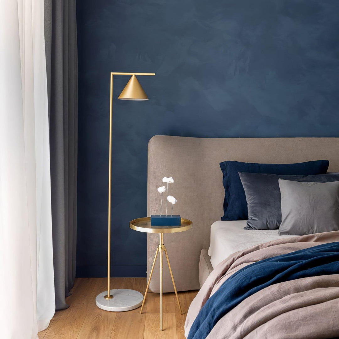 Captain Floor Lamp | Dual-Purpose Uplighting & Reading Light | Vinlighting | Vinlighting