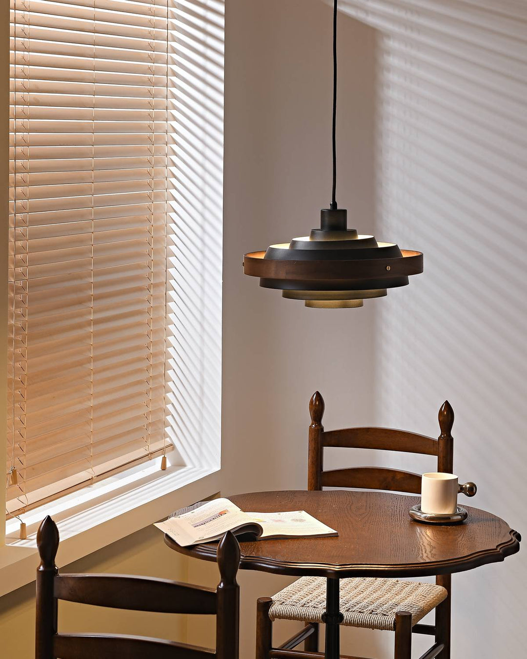Carmen Pendant Lamp for Kitchen & Dining | Timeless Design | Vinlighting