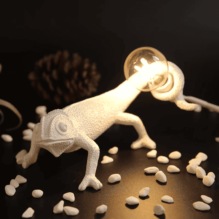 Chameleon Table Lamp - Mini Animal Lamp | Vinlighting | Vinlighting | Vinlighting