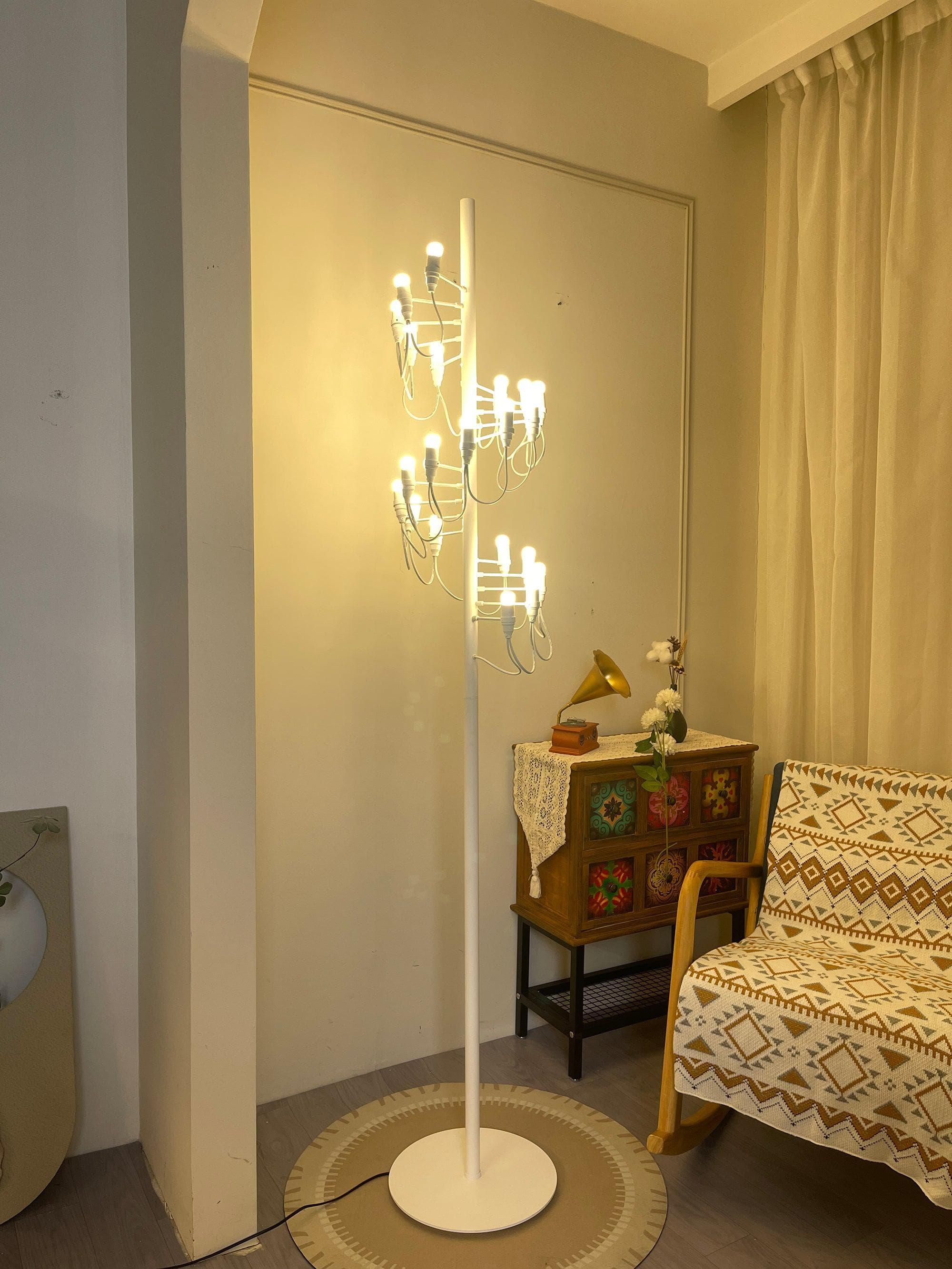 Classic 2097 Floor Lamp - Vinlighting