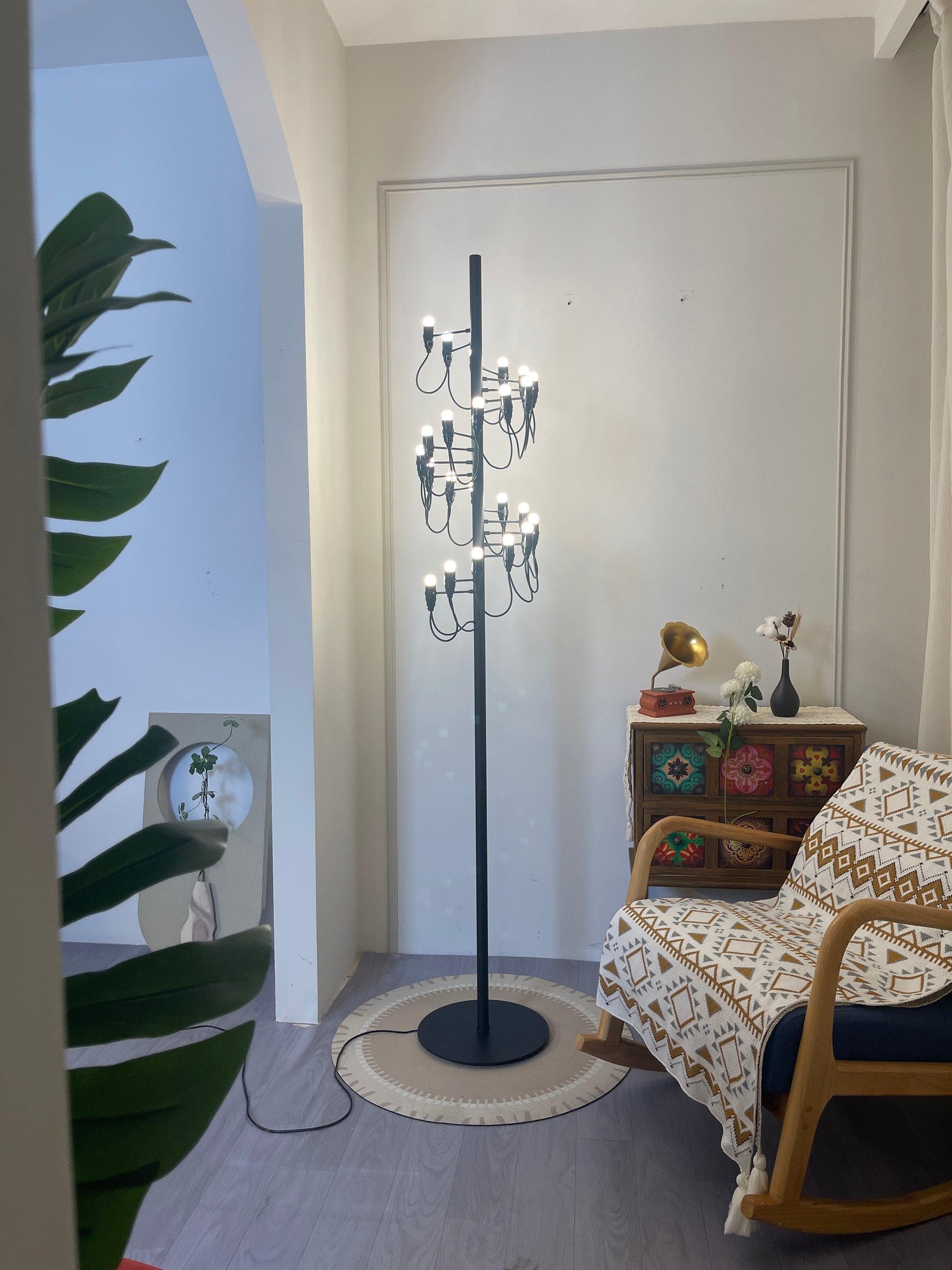 Classic 2097 Floor Lamp - Vinlighting