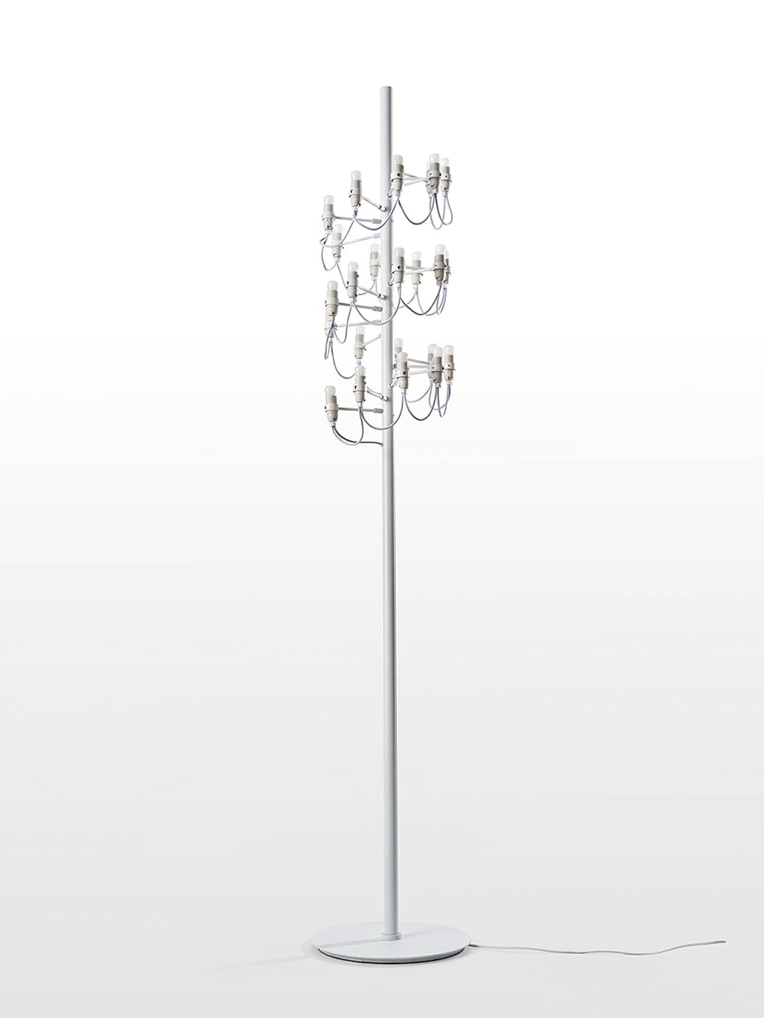 Classic 2097 Floor Lamp - Vinlighting