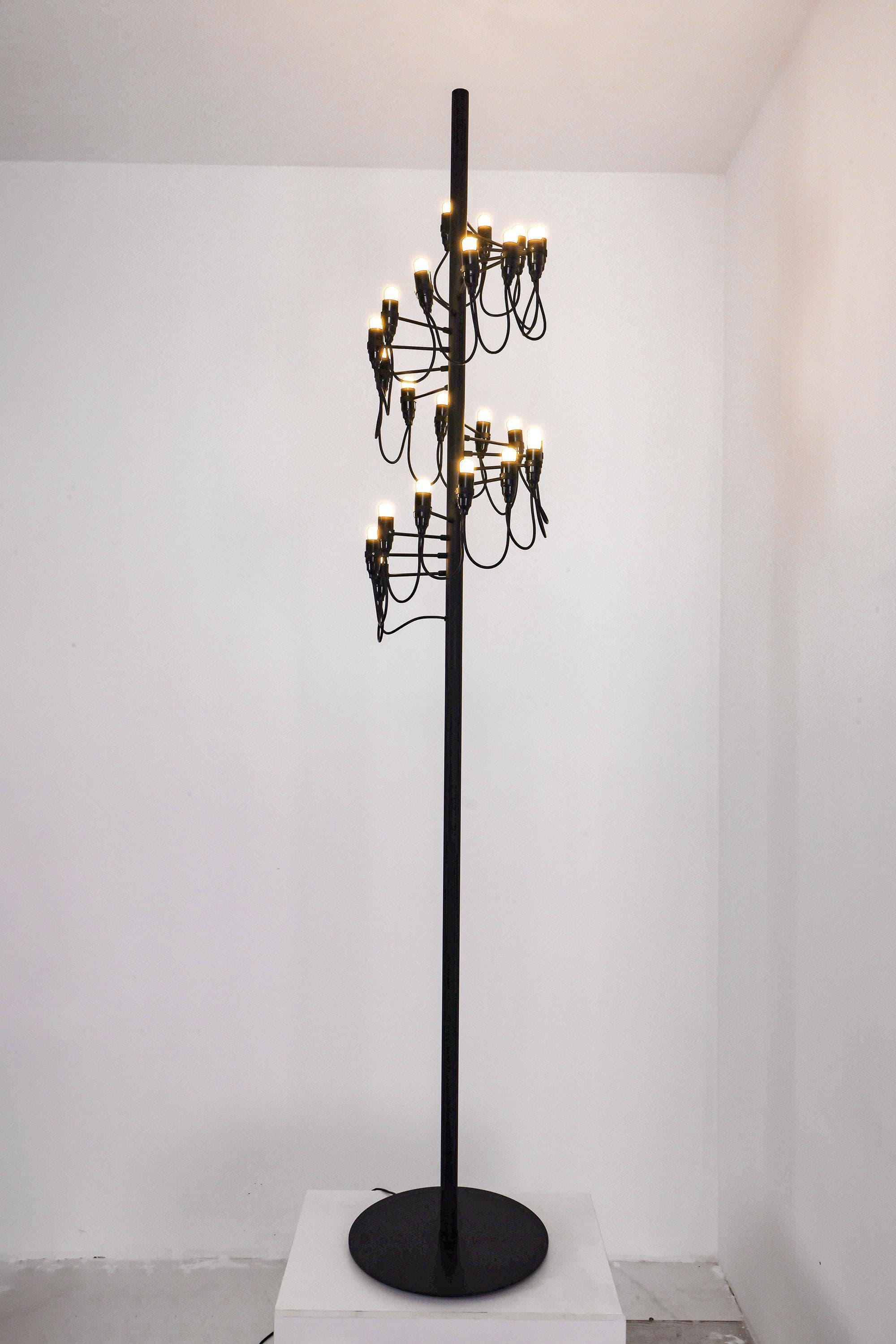 Classic 2097 Floor Lamp - Vinlighting