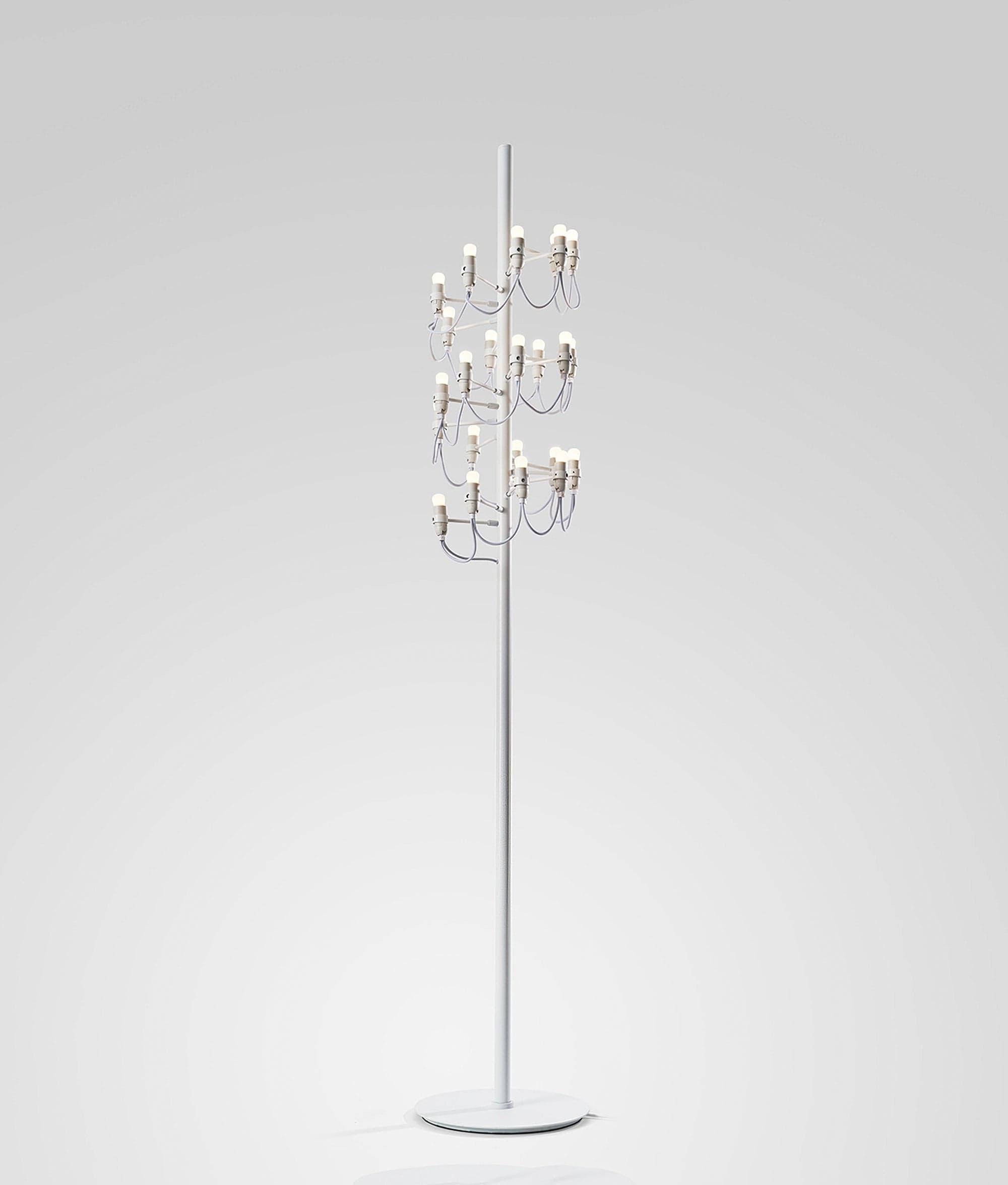 Classic 2097 Floor Lamp - Vinlighting