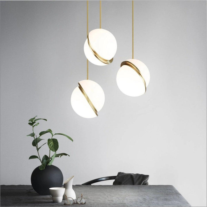Crescent Pendant Lamp | Copper Globe Hanging Light | Vinlighting | Vinlighting