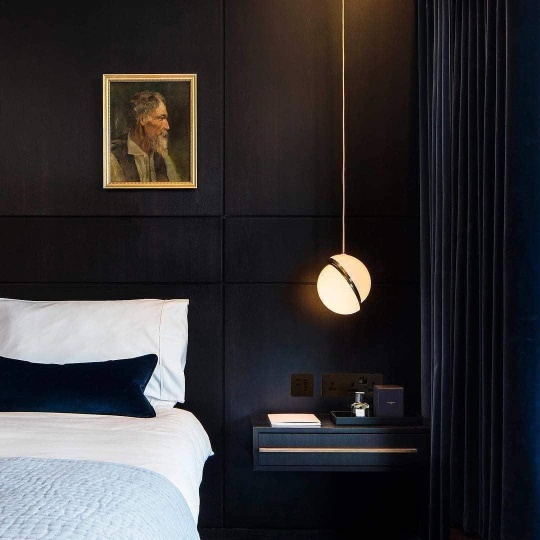 Crescent Pendant Lamp | Copper Globe Hanging Light | Vinlighting | Vinlighting