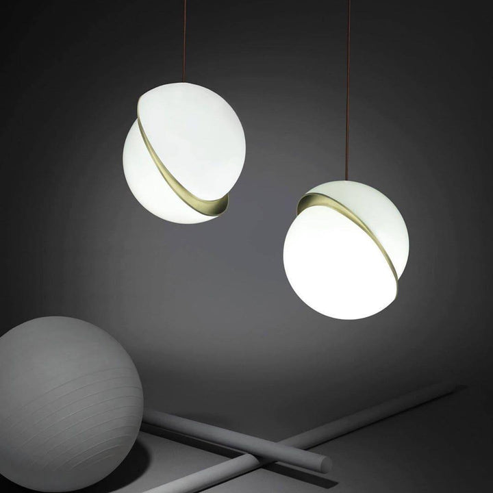 Crescent Pendant Lamp | Copper Globe Hanging Light | Vinlighting | Vinlighting