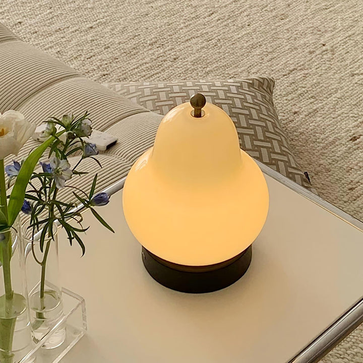 Cute Pear Table Lamp - Pink Touch & Dining Room | Vinlighting | Vinlighting | Vinlighting