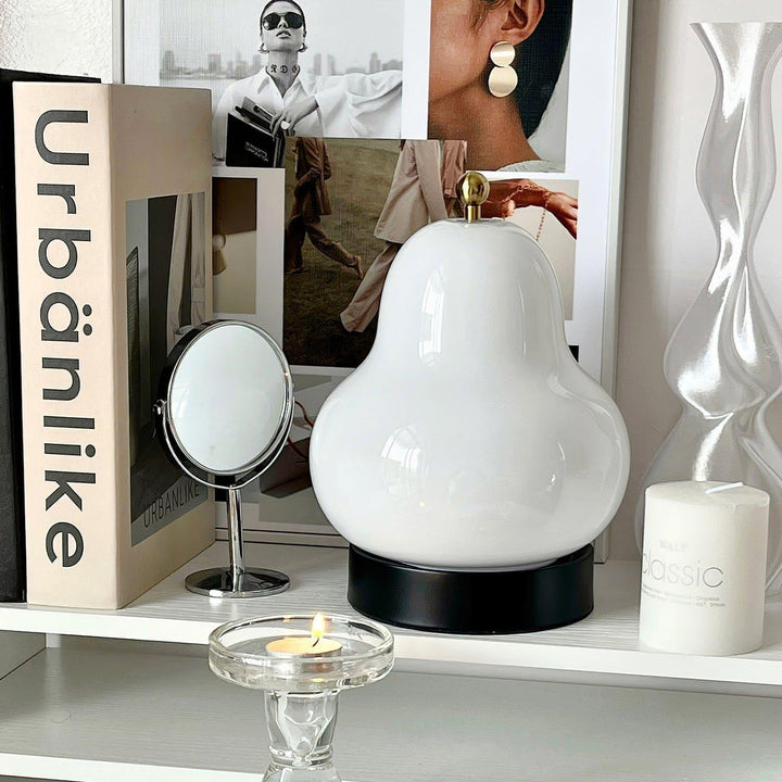 Cute Pear Table Lamp - Pink Touch & Dining Room | Vinlighting | Vinlighting | Vinlighting