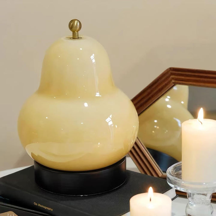Cute Pear Table Lamp - Pink Touch & Dining Room | Vinlighting | Vinlighting | Vinlighting