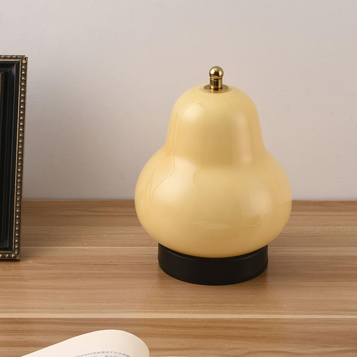 Cute Pear Table Lamp - Pink Touch & Dining Room | Vinlighting | Vinlighting | Vinlighting