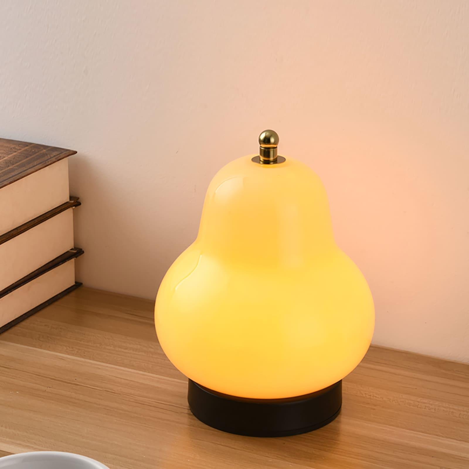 Cute Pear Table Lamp - Vinlighting