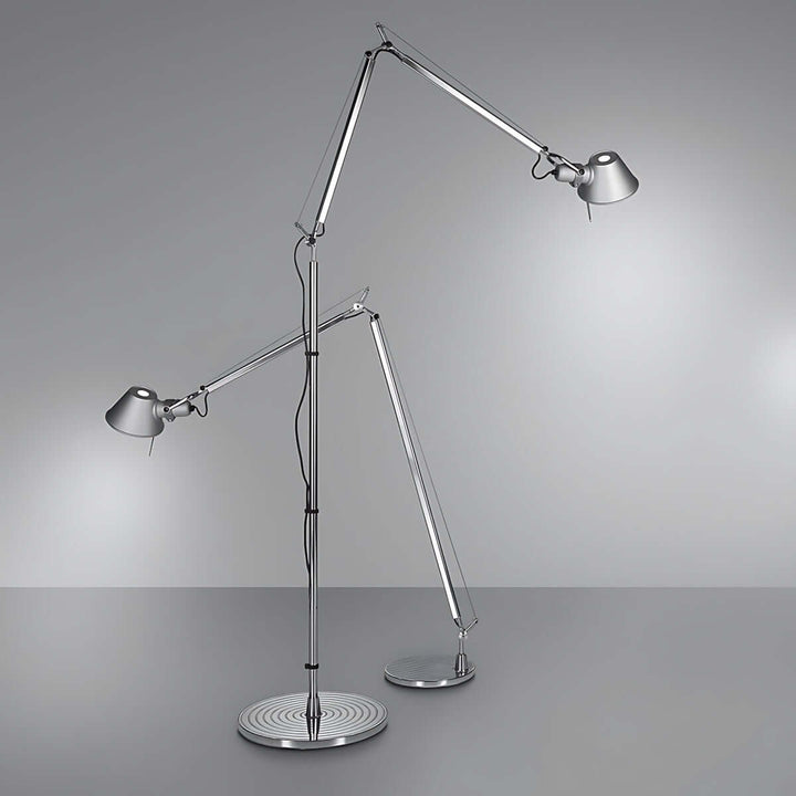 Deleila Floor Lamp – Industrial Style, Minimalist Swing Arm