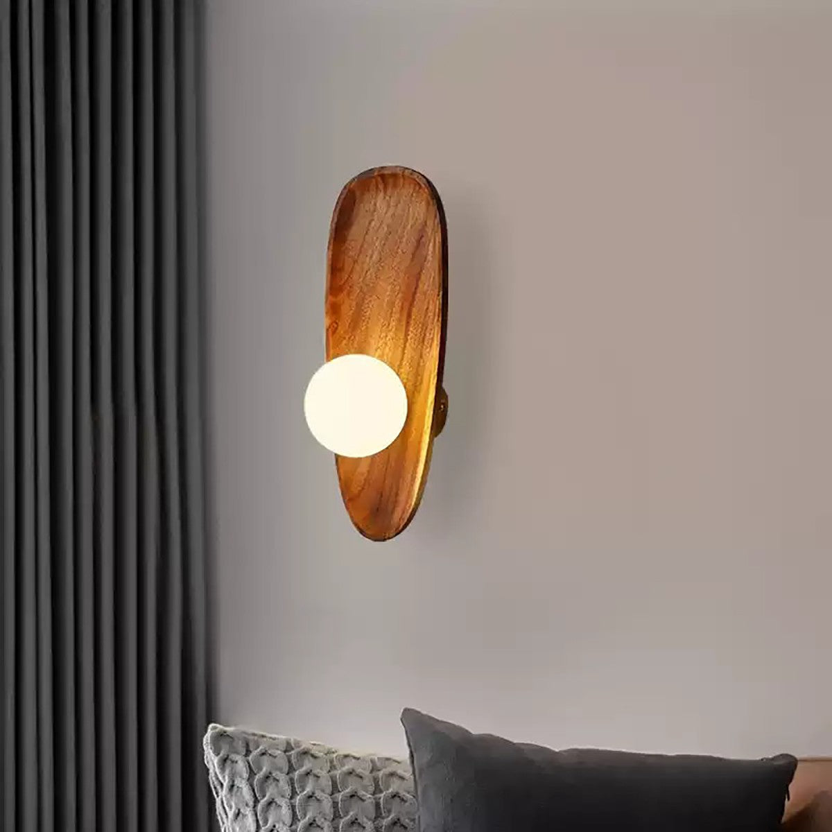 Eivor Wall Lamp