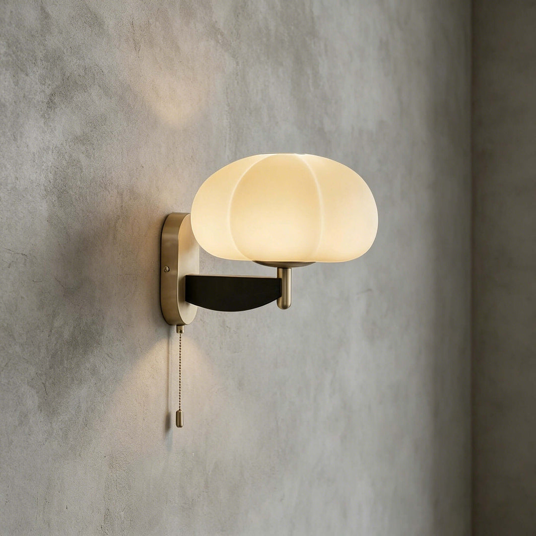 Elowra Retro Pull Chain Sconce - Mid-Century Glass Wall Light | Vinlighting