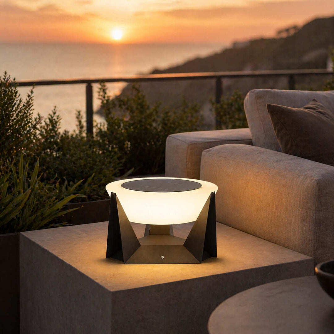 Elvuno Outdoor Lamp - Modern Patio Gate Pole Light