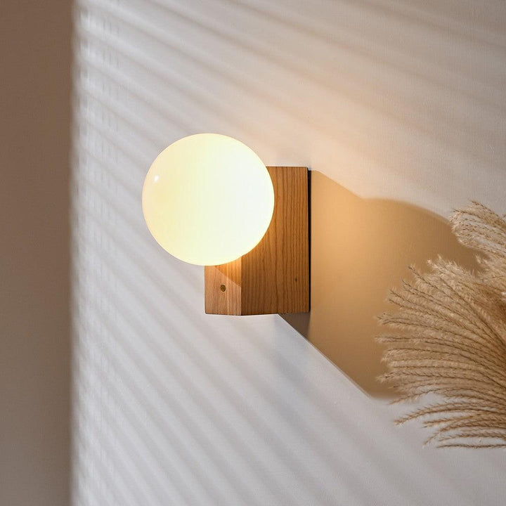 Eveline Wall Light – Stylish Perforated Design for Soft Glow | Vinlighting