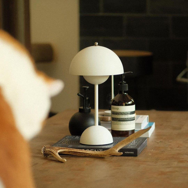 Flowerpot Charging Table Lamp -Rechargeable & Portable | Vinlighting | Vinlighting | Vinlighting
