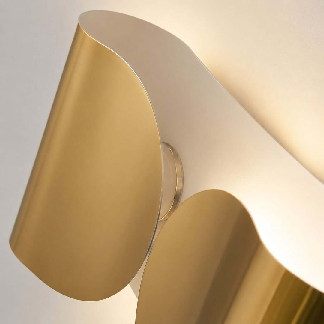 Foglio Sheet Wall Lamp