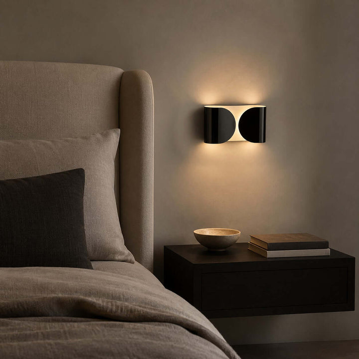 Foglio Sheet Wall Lamp