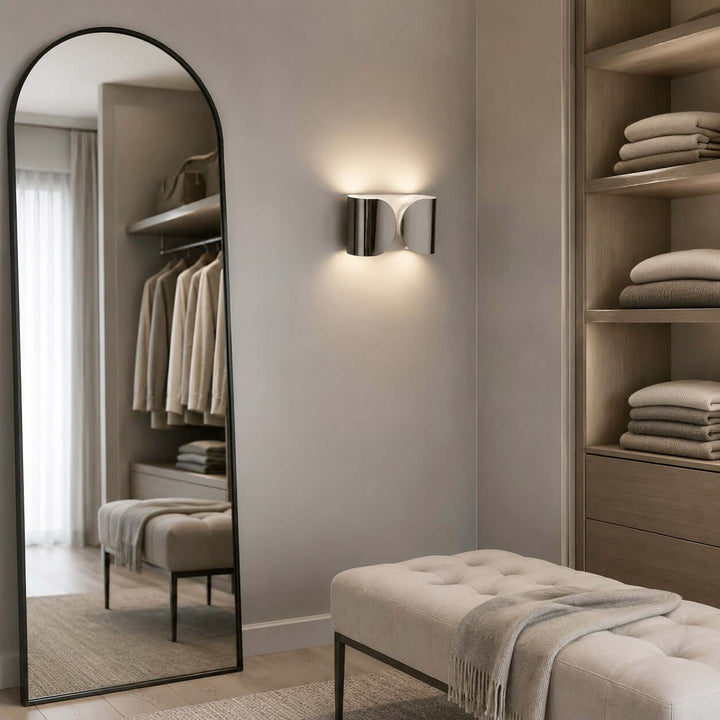 Foglio Sheet Wall Lamp