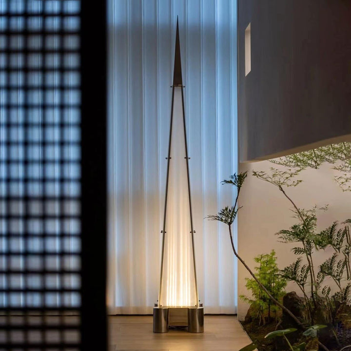 Fragment Floor Lamp - Gothic Inspired Glass, Elegant Lighting Design | Vinlighting | Vinlighting