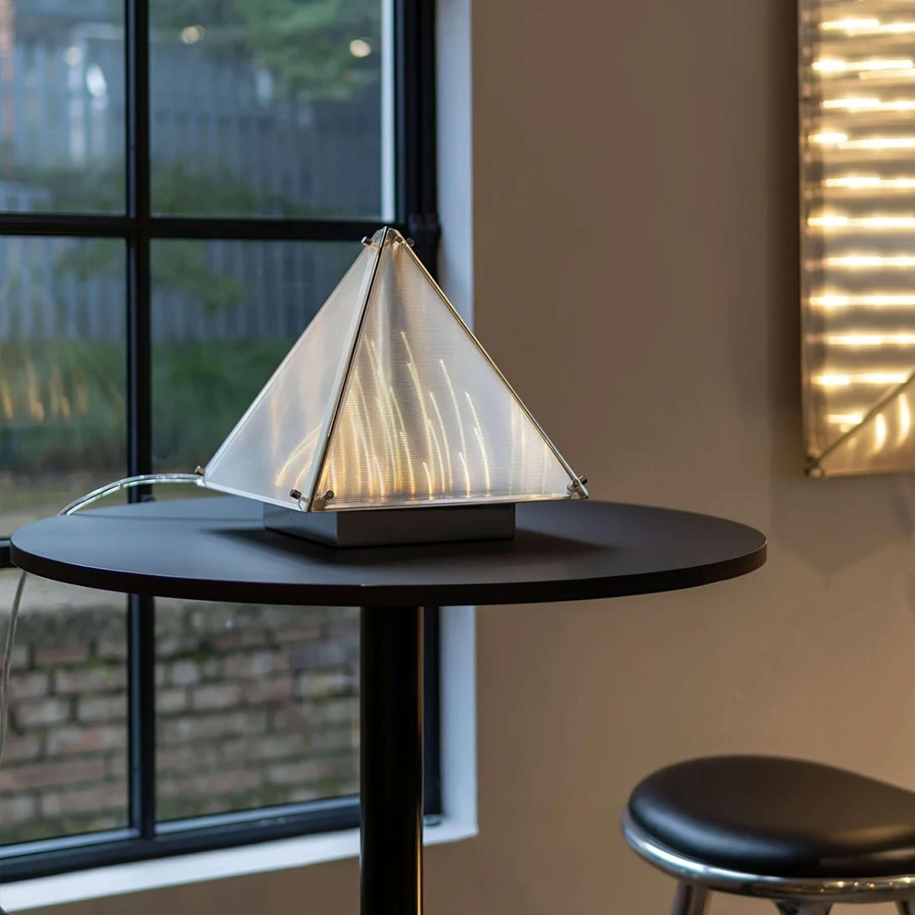 Fragment Table Lamp - Vinlighting