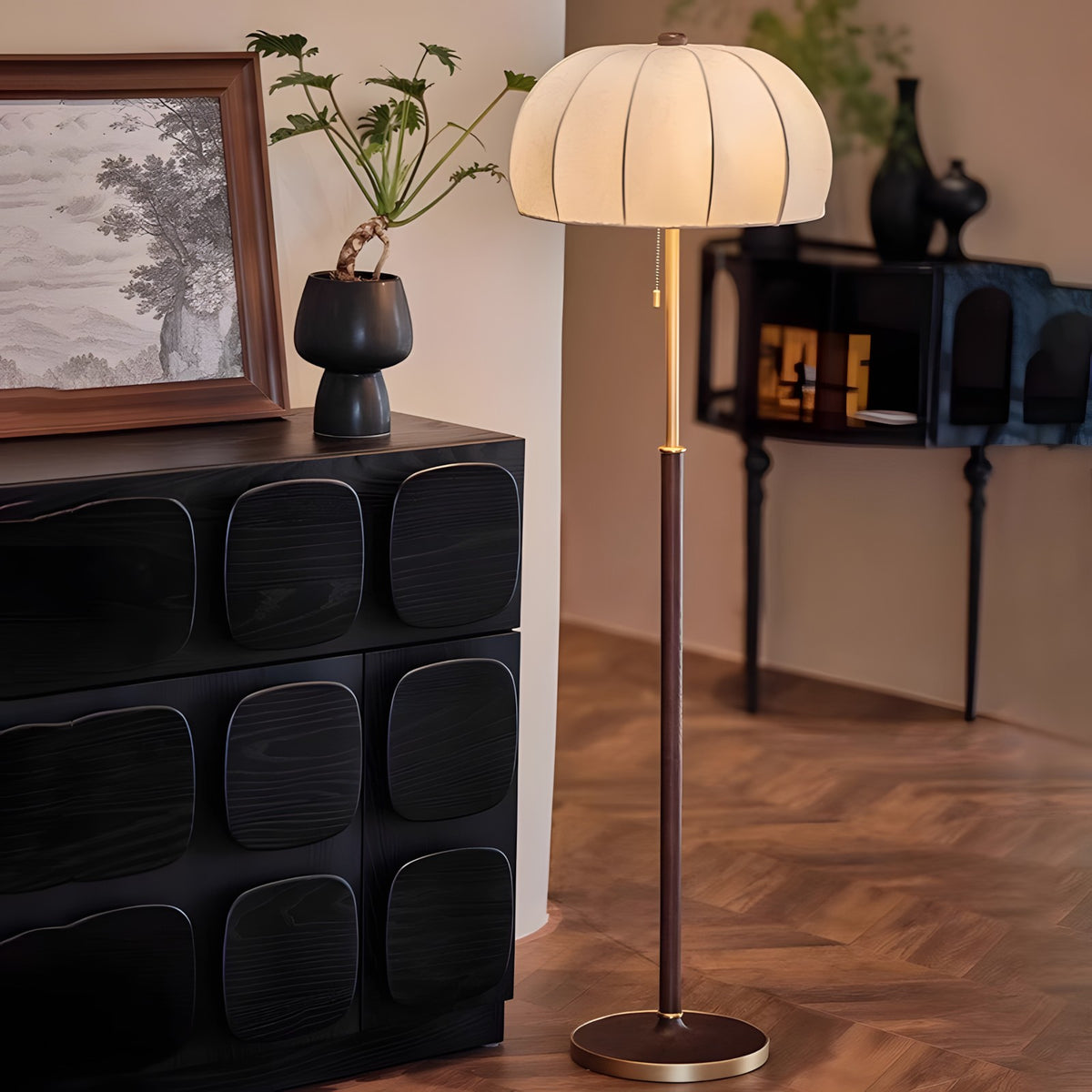 Gorra Floor Lamp