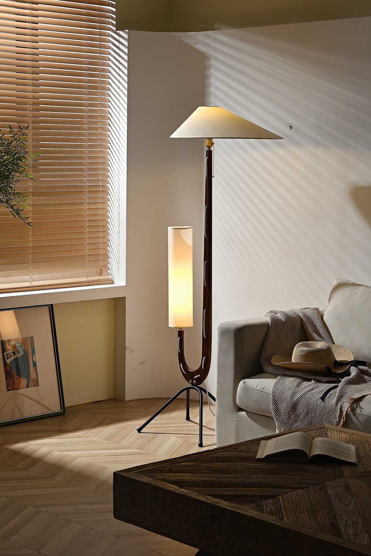 Giraffe Floor Lamp