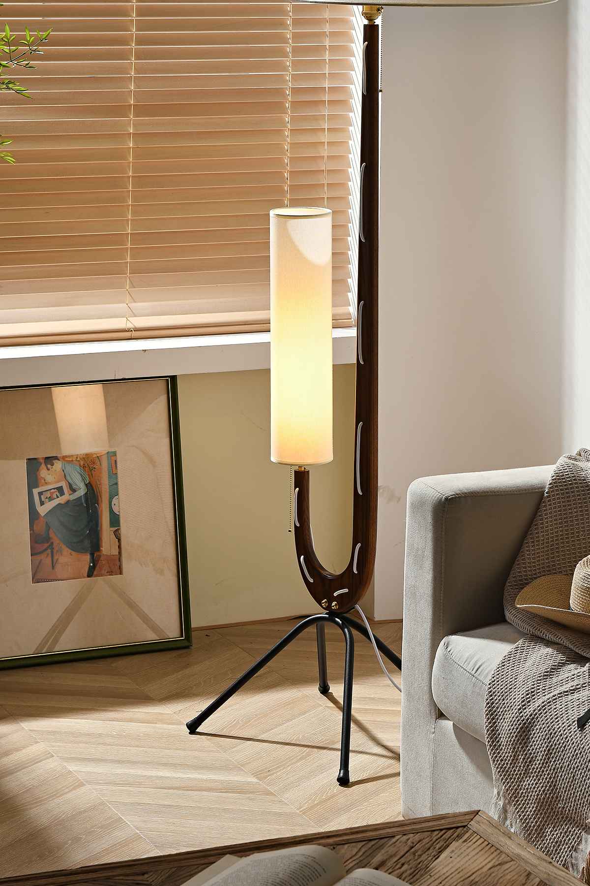 Giraffe Floor Lamp