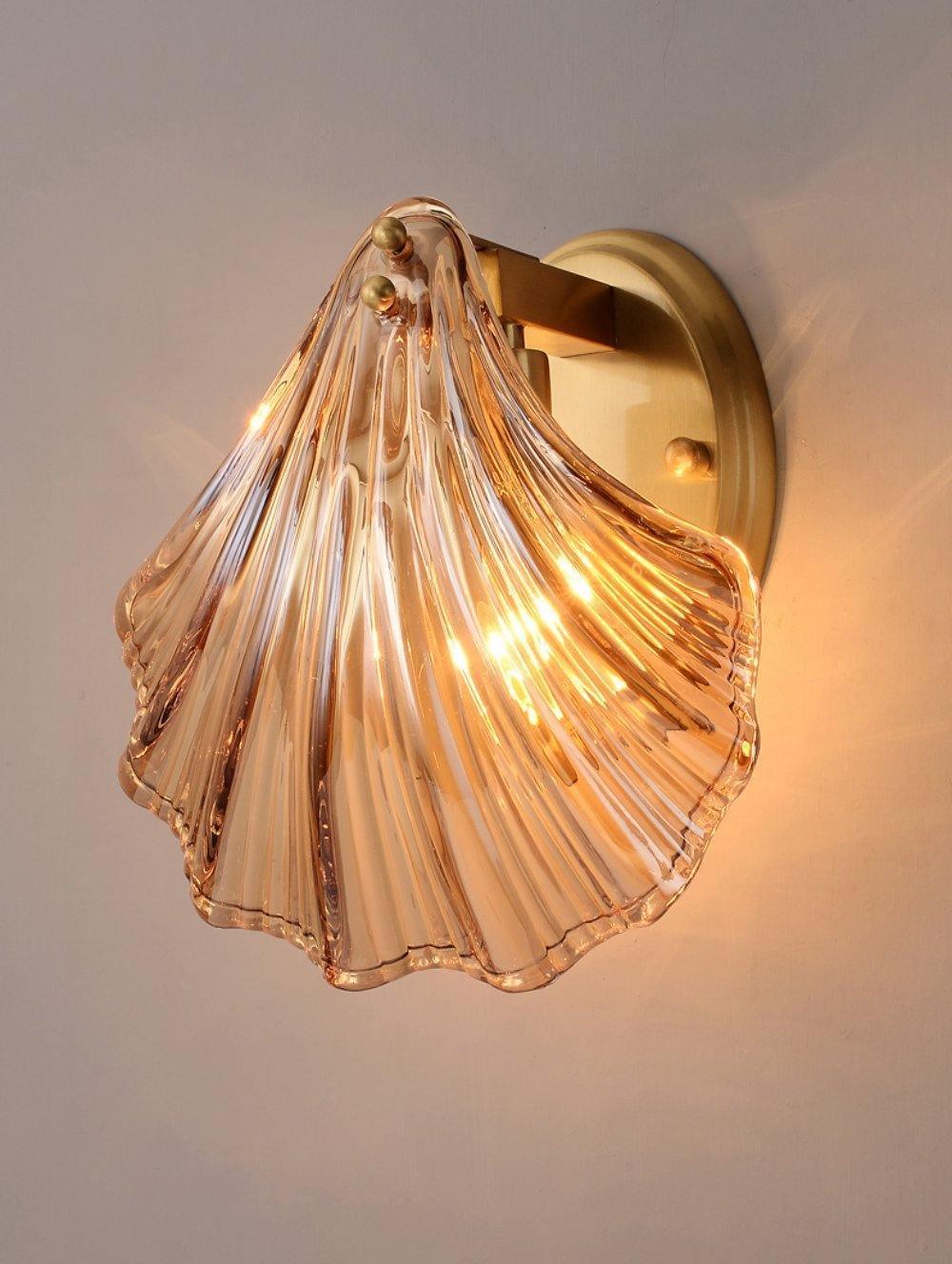Glass Shell Wall Light - Brass & Amber Coastal Wall Sconce | Vinlighting | Vinlighting