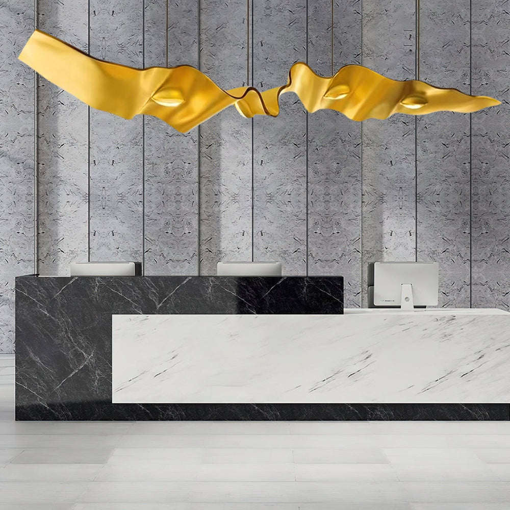 Gold Ribbon Chandelier – Modern Elegance with Soft, Stylish Lighting | Vinlighting | Vinlighting