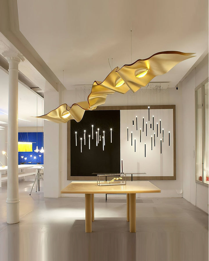 Gold Ribbon Chandelier – Modern Elegance with Soft, Stylish Lighting | Vinlighting | Vinlighting