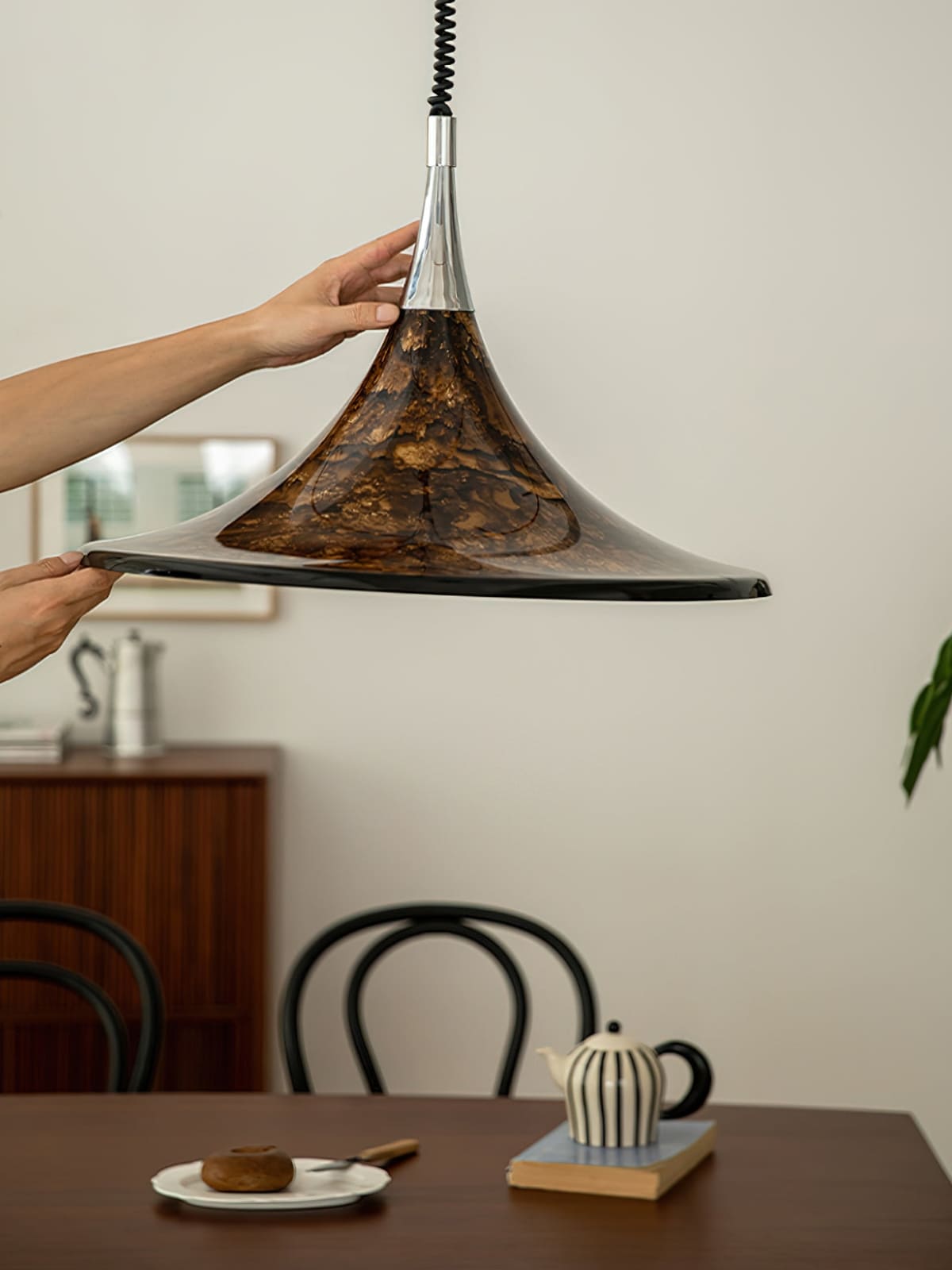 Horney Pendant Light