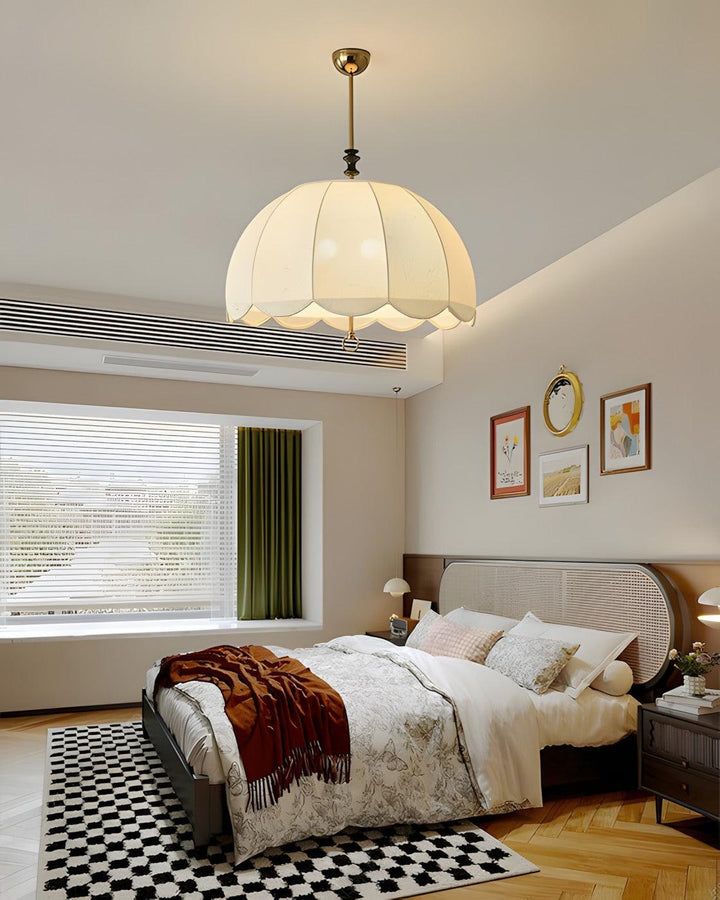 Ivory Bloom Pendant Light – Vintage Petal Design with Gold Accents | Vinlighting | Vinlighting