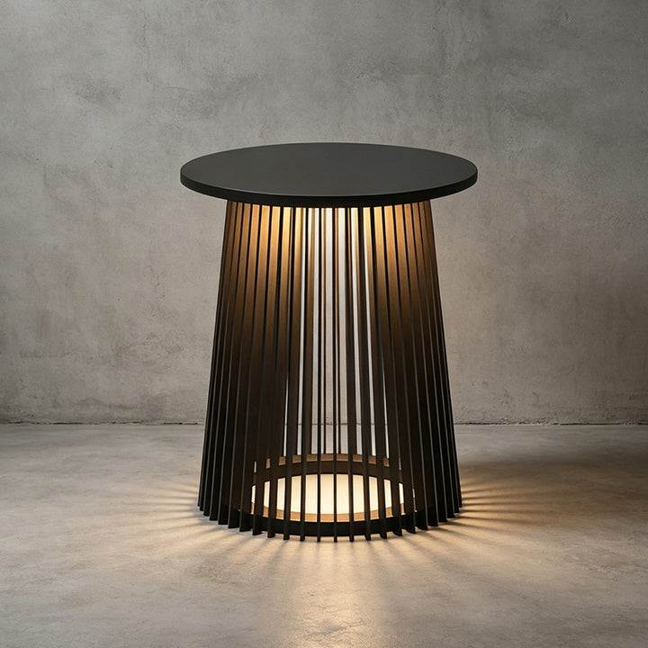 Kaelis Outdoor Floor Lamp