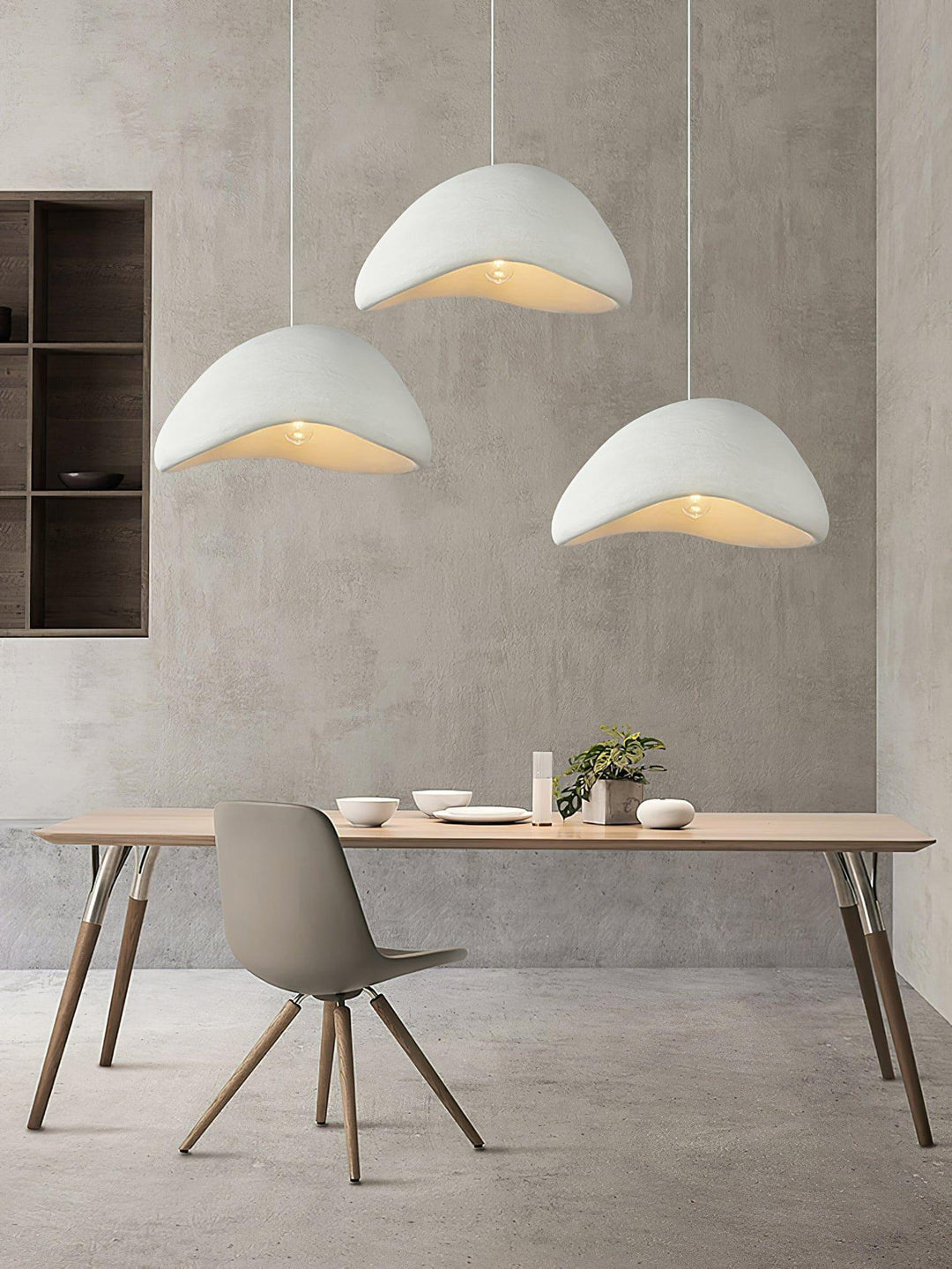 Khmara Halia | Resin Pendant Light for Bedroom in Art Deco White | Vinlighting | Vinlighting