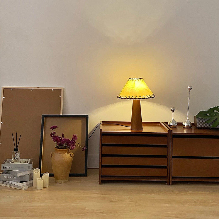 Kibo Wood Table Lamp - Vintage Charm | Vinlighting | Vinlighting | Vinlighting