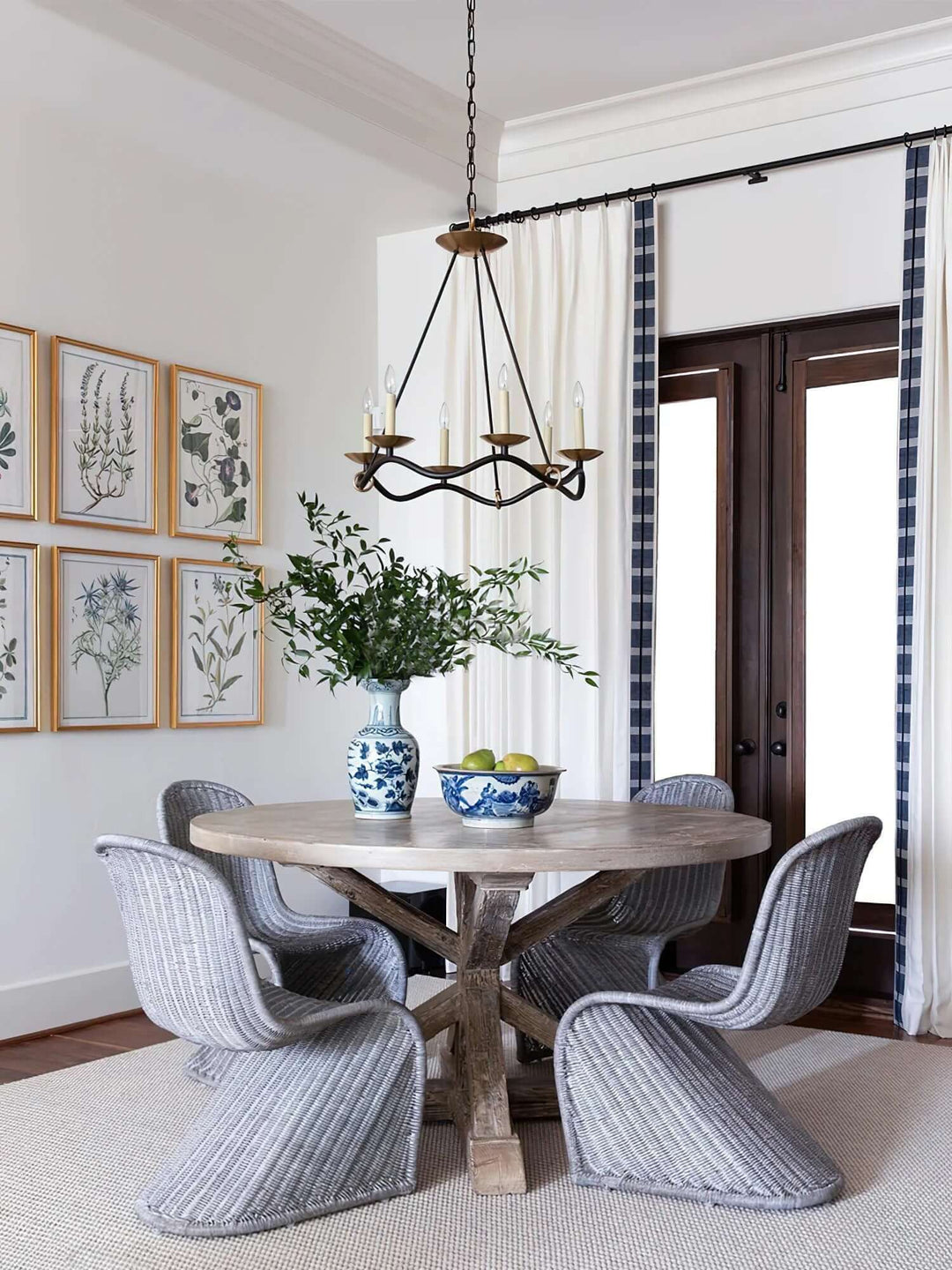 Kira Movo Chandelier