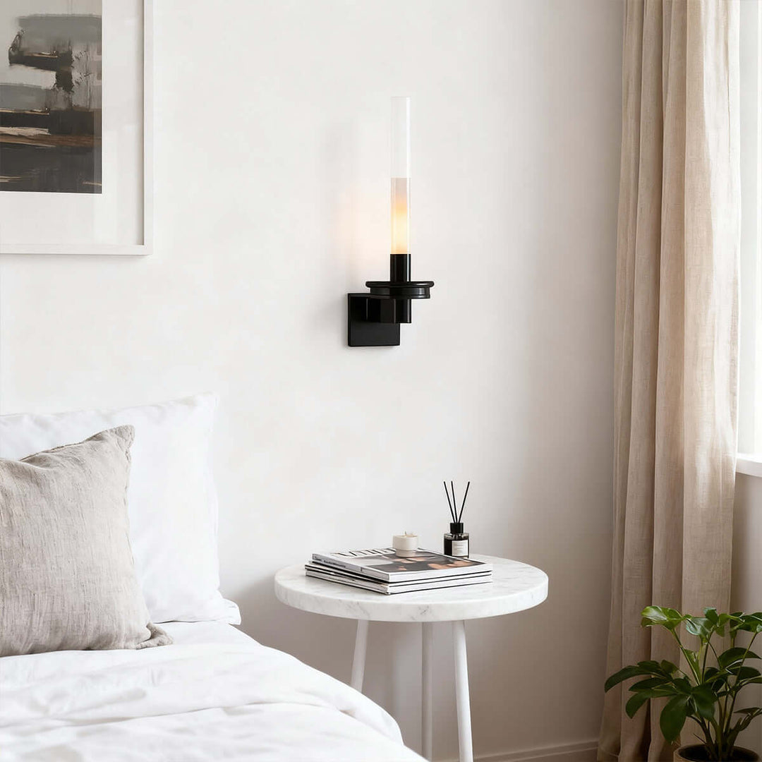 Kyvona Wall Lamp