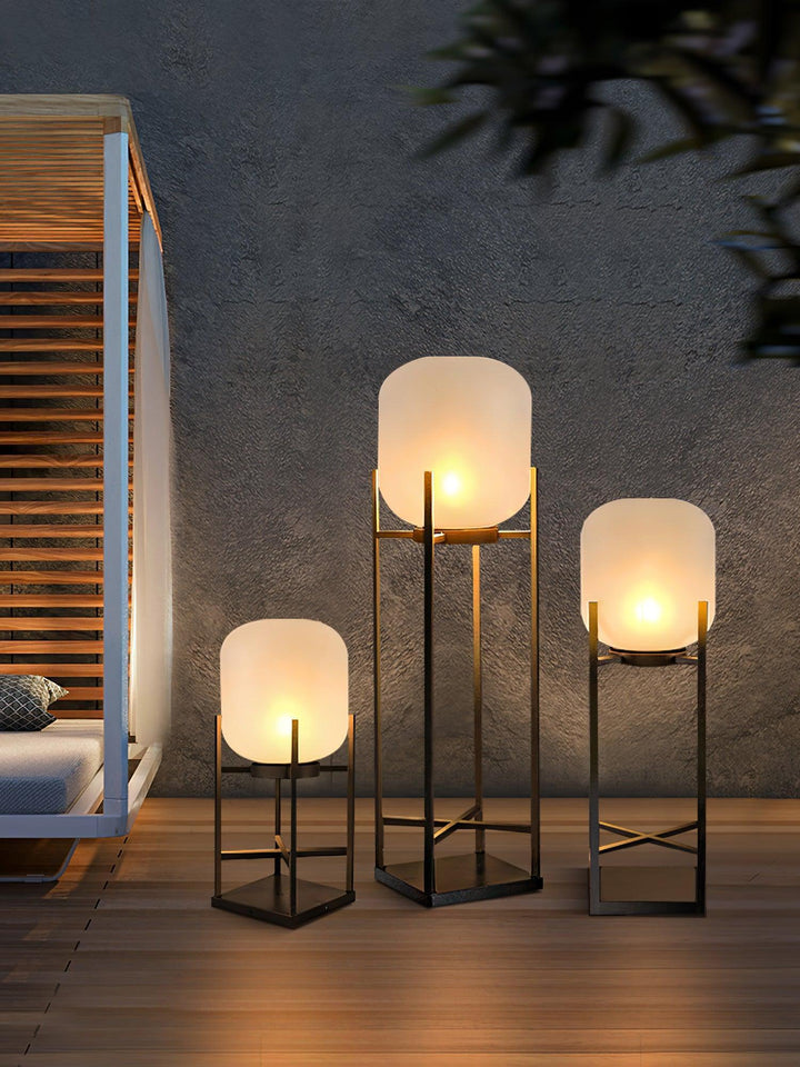 Lantern Outdoor Floor Lamp | Solar Light | Vinlighting | Vinlighting | Vinlighting