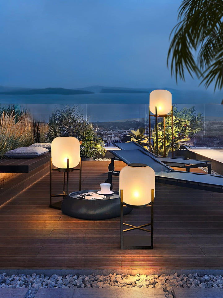 Lantern Outdoor Floor Lamp | Solar Light | Vinlighting | Vinlighting | Vinlighting