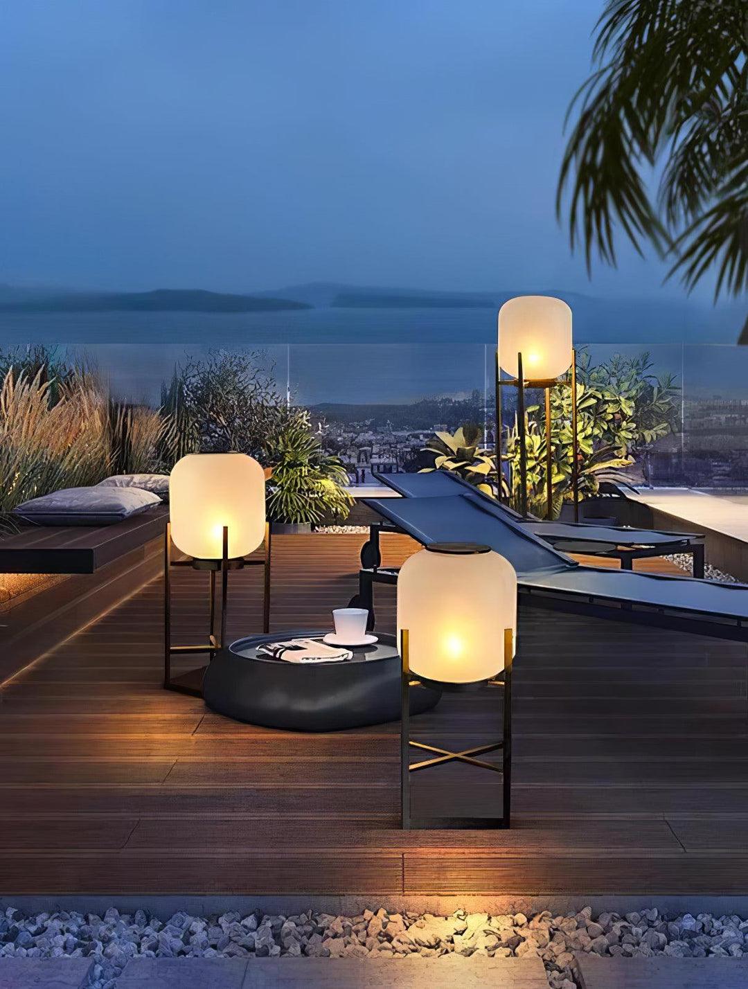 Lantern Outdoor Floor Lamp - Vinlighting