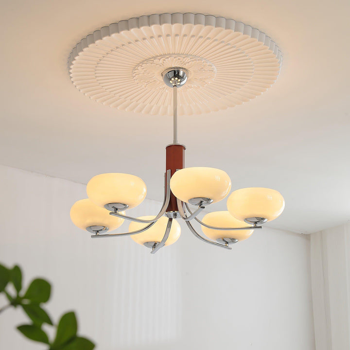 Larenta Rico Chandelier | Timeless Gold Vintage Lighting | Vinlighting | Vinlighting