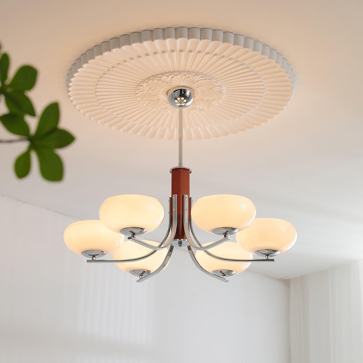 Larenta Rico Chandelier | Timeless Gold Vintage Lighting | Vinlighting | Vinlighting
